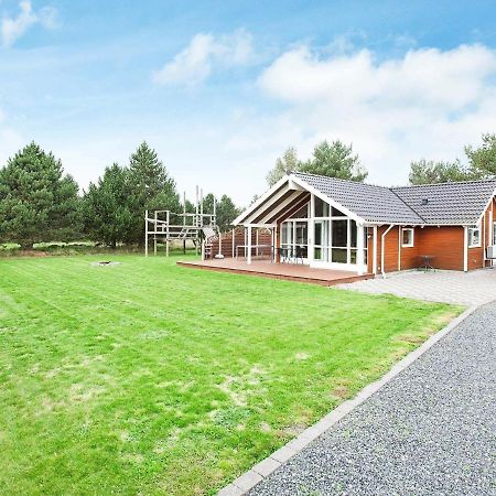 Three-Bedroom Holiday Home In Rodby 38 Kramnitse Exterior foto