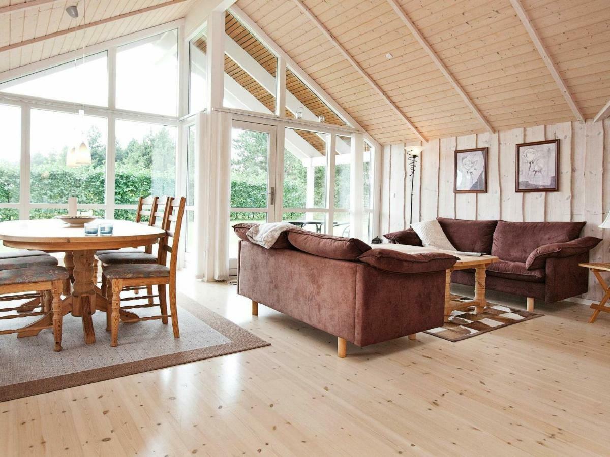 Three-Bedroom Holiday Home In Rodby 38 Kramnitse Habitación foto