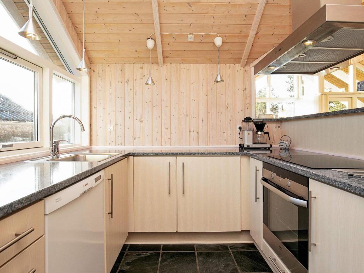 Three-Bedroom Holiday Home In Rodby 38 Kramnitse Exterior foto